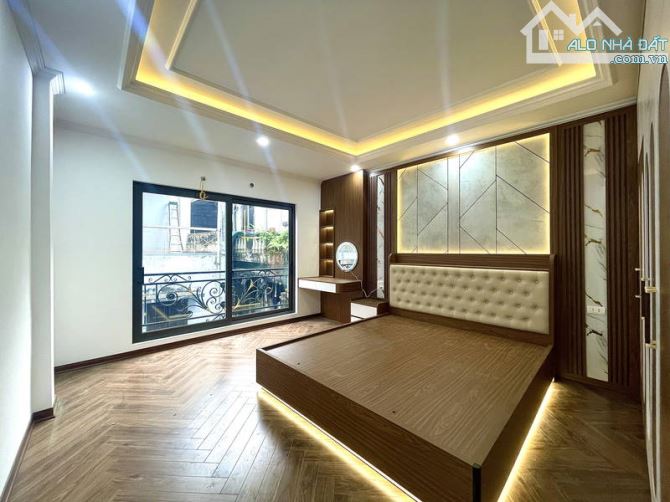 Bán siêu phẩm nhà Tây Sơn - 40m2 - thang máy - oto đỗ cựa - gần phố - 11,3 tỷ - 1