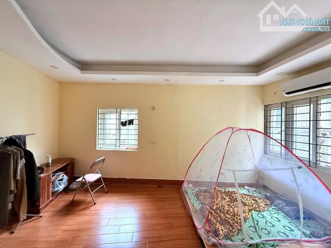 Lô góc Láng Hạ, 10m Ô tô tránh, ngõ thông, gần phố, 43m 3 tầng 5.2m mặt, Giá 10.9 tỷ. - 1
