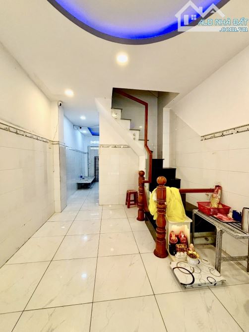 Bán nhà VIP Quận 6 - 2 tầng 42m2 - Hẻm 3m - Sổ HOÀN CÔNG ĐỦ - 1