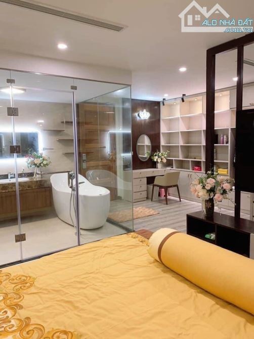 BÁN NHÀ MẶT PHỐ HAI BÀ TRƯNG QUẬN HOÀN KIẾM 90M² 5 TẦNG MẶT TIỀN 4.8M GIÁ 170 TỶ