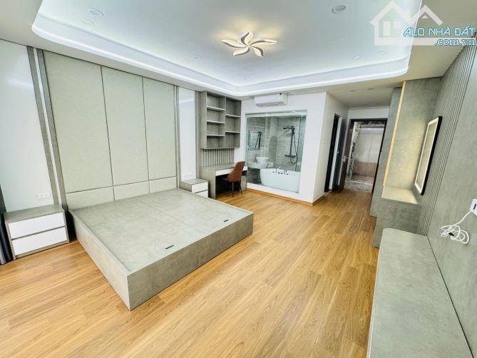 Bán nhà Hoàng Như Tiếp-Long BIên,Lô Góc,Gara 2oto, DT 70m,MT 4,6M, GIá 14,9 tỷ - 1