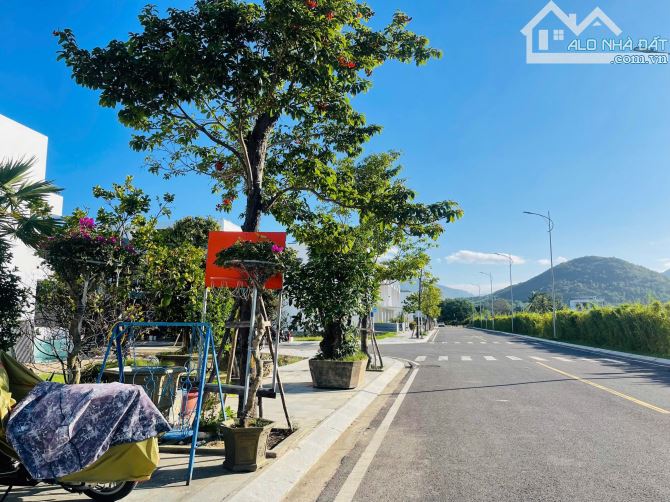 🌸 Cho thuê nhà 3 tầng Gói 8 Mỹ Gia - The Capella Garden, Nha Trang - 1