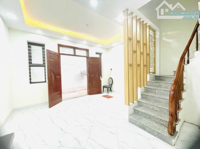 Bán nhà Phạm Văn Đồng, 36m2, phân lô, ô tô, nội thất chủ tặng,  nhỉnh 5tỷ. - 1