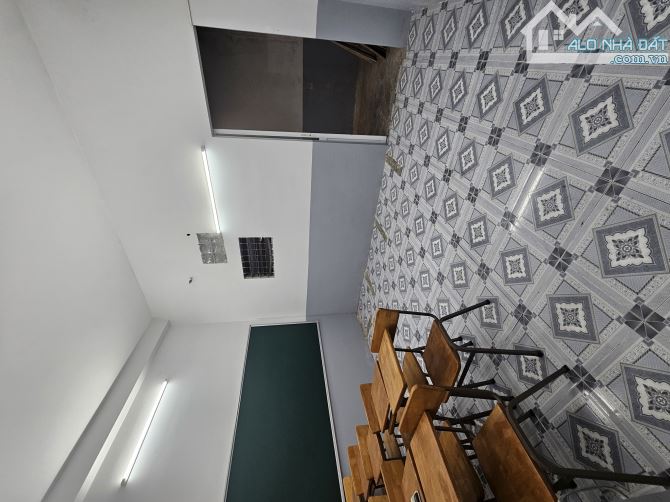 Giảm 2 TỶ - Gấp bán, Hẻm Ô tô, Âu Dương Lân Q8, 100M2(4,2x23) 3 Tầng, Ko QH, Sổ A4 - 1