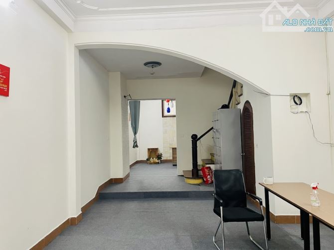 Bán nhà Vũ Hữu - Thanh Xuân - 56m2, 5T, MT 4,5m - Oto tránh, dừng đỗ - 16 tỷ 5. - 1