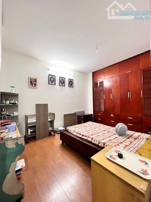 NHÀ Ở HIỆN ĐẠI - BA ĐÌNH - GẦN PHỐ ĐỘI CẤN - XÁCH VALI VÀO Ở NGAY - 1