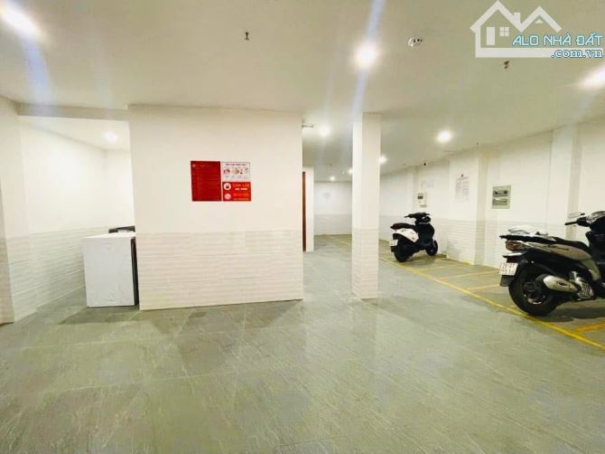 Toà CCMN phố Yên Lãng 90m 8T 27 phòng khép kín bên thứ 3 thuê 120tr - 1