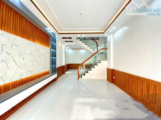 Nhà 4 tầng độc lập, ngõ nông ô tô qua lại cạnh Metro, Sở Dầu, Hồng Bàng - 1