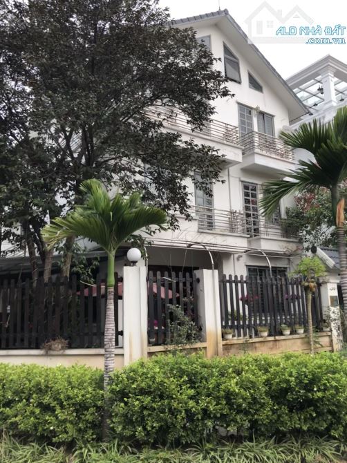 Biệt thự xây thô 203m² đô thị Việt Hưng, giá 35.2 tỷ. - 1