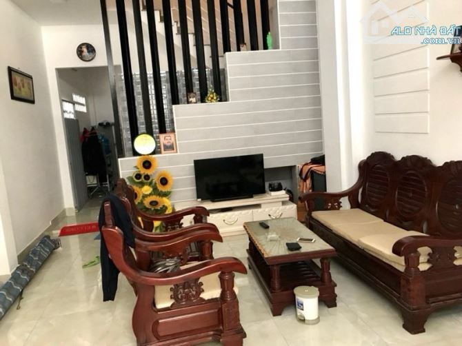 🏡 Nhỉnh 7 tỷ - Nhà 3 tầng (3PN+2WC) - 56m2 (4.3x13) - Lê Quang Định, Bình Thạnh. - 1