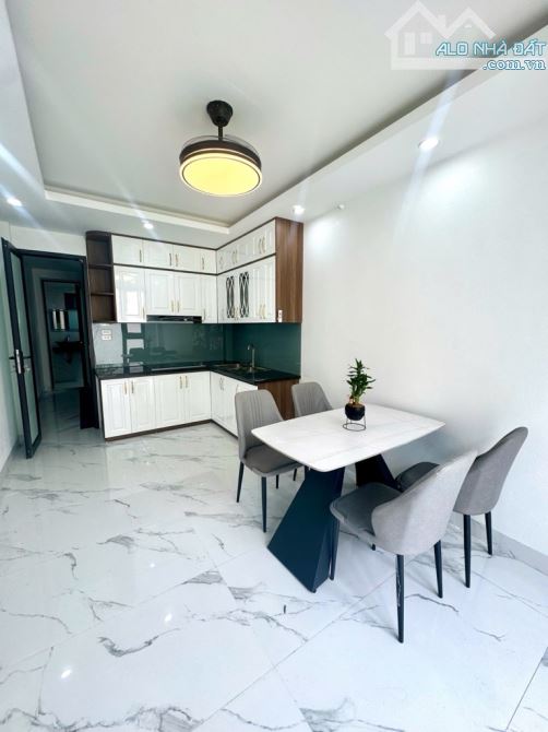 nhà cực đẹp ,thang máy , oto ngủ trong nhà , nội thất đầy đủ - 1