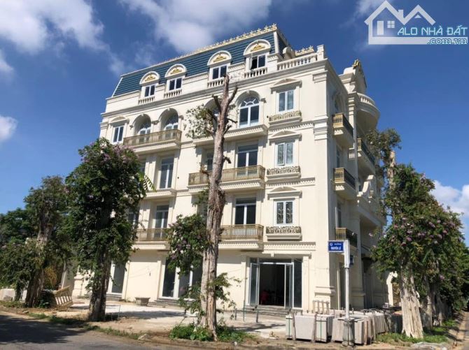 Bán lô đất biệt thự 475m2 đường Lê Quang Hòa, 2MT trước sau - 1
