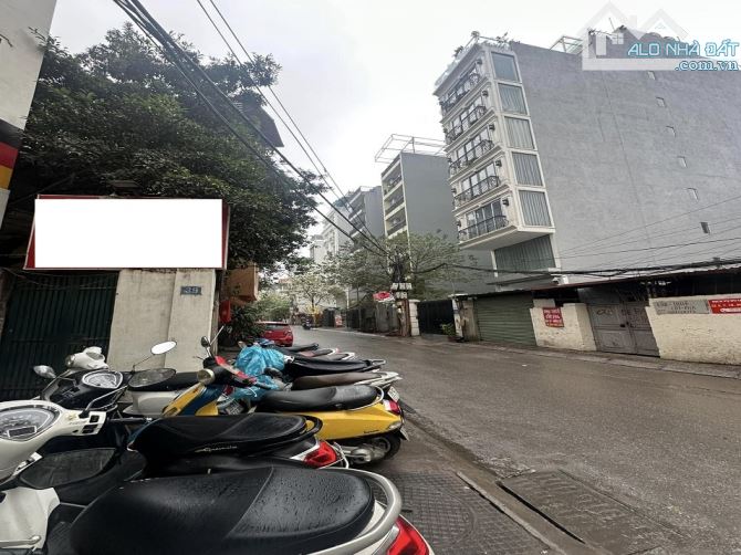 BÁN NHÀ MẶT PHỐ MỚI ĐỘI CẤN- BA ĐÌNH- VỈA HÈ RỘNG- KINH DOANH- OTO ĐỖ CỬA- 65m2- 25tỷ - 1