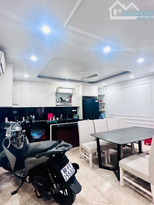 Giá Tốt! Tứ Liên, Tây Hồ - Đường Ô tô tránh - Kinh Doanh - 70M2 - 5 Tầng - 5,4M MT- Giá 18 - 1
