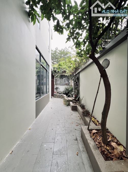 BÁN BIỆT THỰ LIÊN PHƯỜNG 10x18, 4 tầng - 12