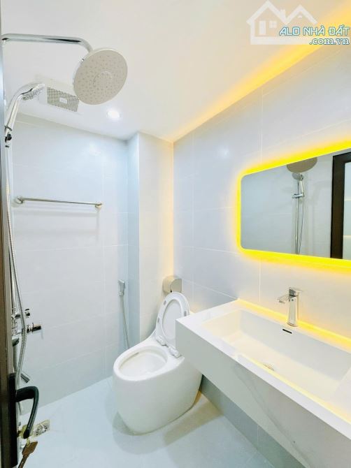 Bán nhà Phú Mỹ Lô góc ngõ rộng thênh thang 30 m ra phố .36 m2 giá 7.. Tỷ - 12