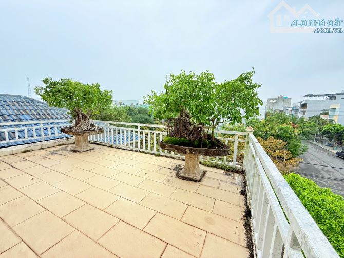 Biệt Thư View Sông GD1 NVA! Bán Nhanh Căn BT 3 Tầng - Góc - Đẳng Cấp 400m2 Ngang 18m - Ở N - 16