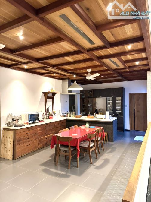 Biệt thự 3 tầng 2 mặt tiền đường Vũ Văn Cẩn - 800m2 - ngang 40 - Ngũ Hành Sơn - Giảm 5 Tỷ - 2