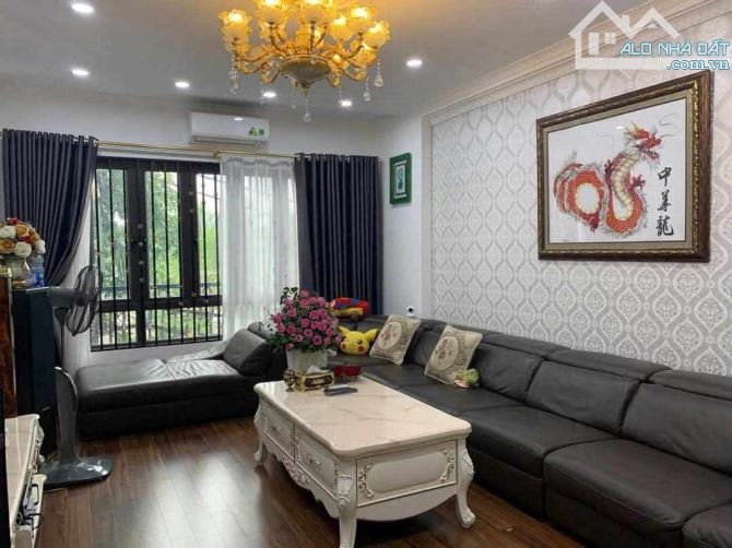 SIÊU PHẨM KIM GIANG - PHÂN LÔ ÔTÔ 7 CHỖ VÀO NHÀ -THANG MÁY - NHÀ ĐẸP DÂN XÂY CHẮC CHẮN - 2