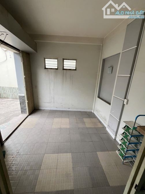 Bán nhà trung tâm Tp.Biên Hoà DTXD :60m2 -SHR hoàn công - Đường oto Vf3 - 2