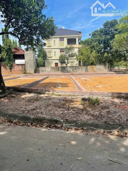 Bán mảnh đất tái định cư Vai Réo,Phú Cát,gần khu công nghệ 2 Hoà Lạc ,rất tiềm năng - 2