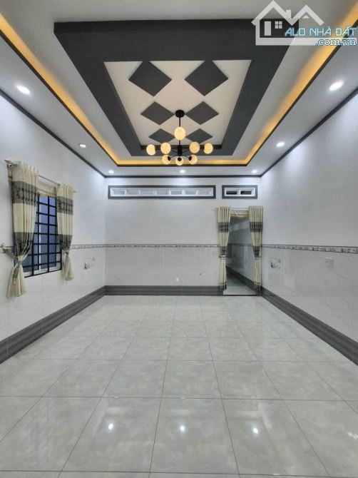 Gấp lắm rồi ! Chủ mắc nợ cần bán căn nhà 134,5m2 SHR ở Đ. Võ Văn Điều , Củ Chi  giá 648tr - 2