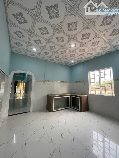 Nhà em cần bán gấp căn nhà cấp 4 ( 92m2 SHR ) ở đường Bùi Thị Lùng Hóc Môn giá 966tr - 2