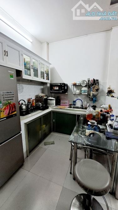 Bán gấp nhà Cấp 4 Ô tô đỗ cửa, 6x30m Trương Đăng Quế P.3 Gò Vấp, Chỉ 70tr/m2 Gần Chung cư - 2
