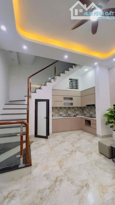 🏡 SIÊU PHẨM ngõ 32 An Dương 40m2, 5 tầng, MT 5m giá rẻ 8.3 tỷ, phân lô, sổ vuông - 2