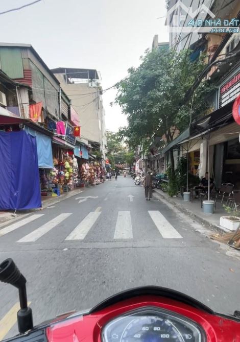 bán nhà phố Lê Lợi Phường Quang Trung Hà Đông, mặt tiền tốt, gần chợ Hà Đông - 2