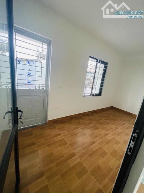 Bán nhà Phạm Văn Đồng, 36m2, phân lô, ô tô, nội thất chủ tặng,  nhỉnh 5tỷ. - 2