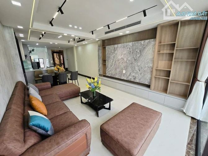 Mặt phố Láng Hạ, MT vip 5.1m vỉa hè 3m, KD đỉnh nhà đẹp, 48m2*4t, 17.8 tỷ - 2
