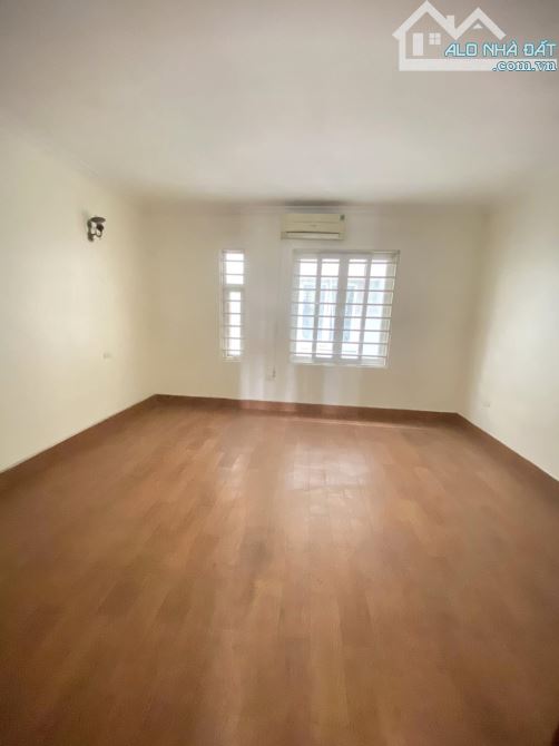 Cho thuê nguyên căn liền kề Văn Khê 83m x 4 tầng, giá 25tr / tháng - 2