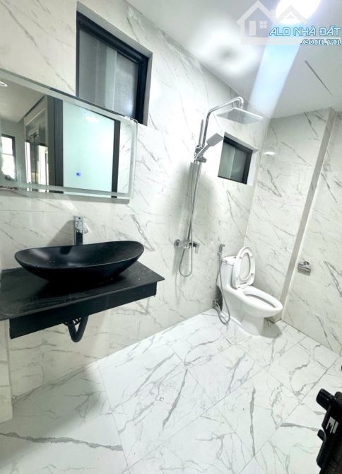nhà cực đẹp ,thang máy , oto ngủ trong nhà , nội thất đầy đủ - 2