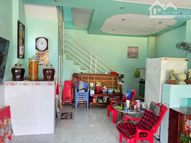 Nhà Trệt Lầu Hẻm Ôtô Trục Thẳng Đường Đồng Khởi P9 - 2