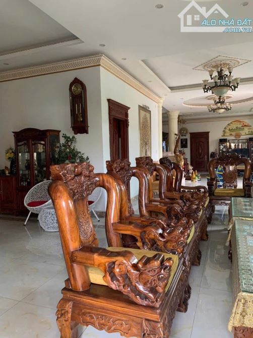 Sở hữu biệt thự siêu đẹp + kho xưởng diện tích lớn siêu hiếm tại thành phố dĩ an - 2