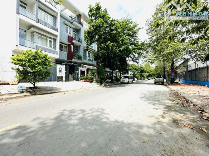 Bán dất mặt tiền Dương Văn An Phường An Phú Q2 - 2