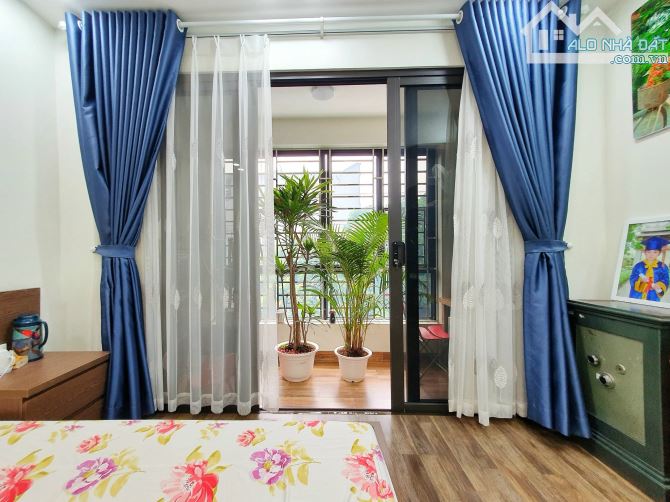 MẶT TIỀN QUYỀN LỰC - 6 TẦNG THANG MÁY - Ô TÔ ĐỖ CỬA -  - SỔ ĐẸP NỞ HẬU . - 3