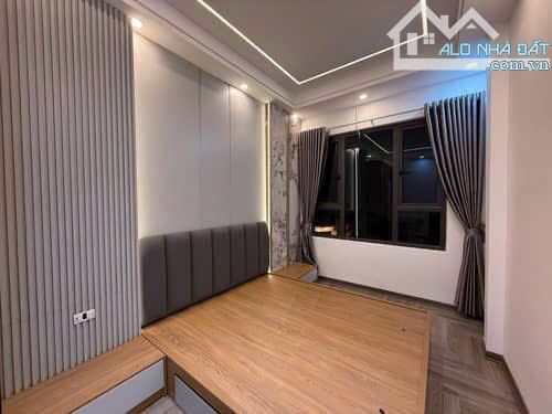 Bán nhà Thịnh Quang, Đống Đa, Hà Nội. DT 37m2, xây 4 tầng, full nội thất. Giá nhỉnh 7 tỷ - 3