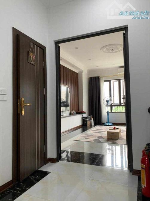 SIÊU PHẨM KIM GIANG - PHÂN LÔ ÔTÔ 7 CHỖ VÀO NHÀ -THANG MÁY - NHÀ ĐẸP DÂN XÂY CHẮC CHẮN - 3