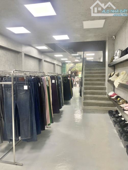 Bán căn góc Hồng Bàng gần biển Nha Trang đang có dòng tiền cho thuê - 3