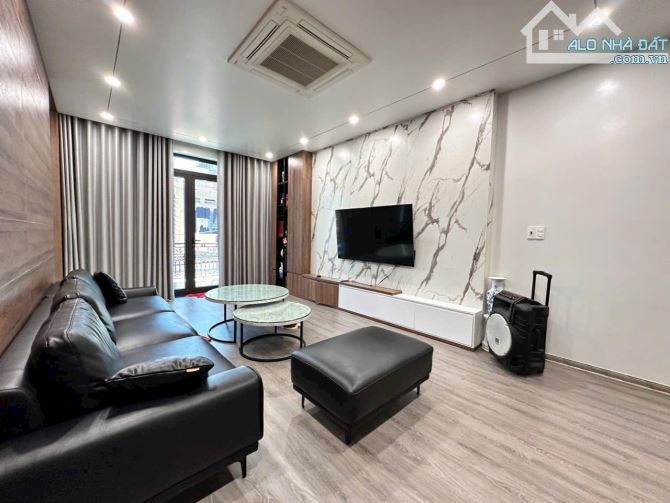 Bán nhà đẹp ngõ 7m phố Tôn Đức Thắng. Thang máy. Dân xây - 3