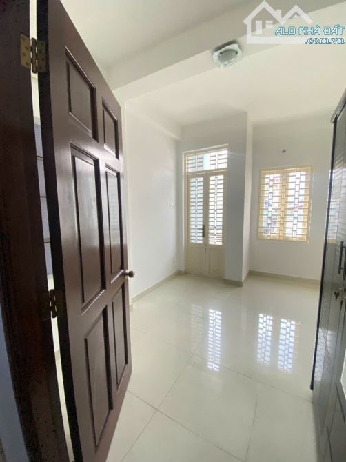 Nhà 5 tầng, chỗ đậu ô tô, gần Sacombank Tây Thạnh, 4.1 tỷ - 3