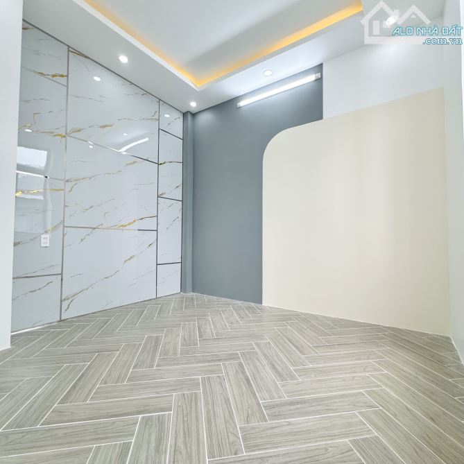 NHÀ ĐẸP MỚI VỪA XÂY XONG LỘ RỘNG 7M CÁCH ĐỒNG VĂN CỐNG 20M, 3PN CÓ SÂN THƯỢNG - 2