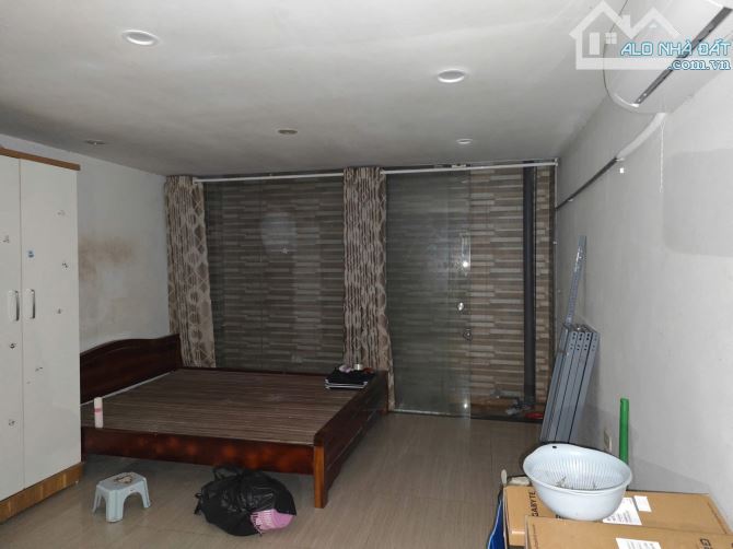 Nhà Triều Khúc, Thanh Trì, Hà Nội 45m2 dân xây 5T mt rộng, 7 phòng giá 6.7 tỷ ( tl)   M - 3