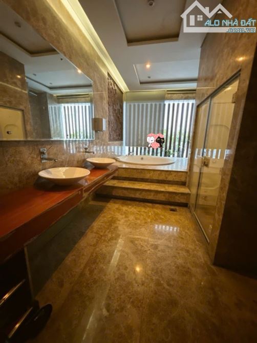 BIỆT THỰ SÂN VƯỜN HUỲNH VĂN BÁNH 165M2- 5 TẦNG 5PN, NGANG ĐỈNH 8M. GARA Ô TÔ GIÁ 39T TL. - 3