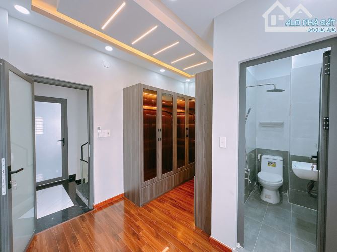 BÁN NHÀ HẺM XE HƠI ĐƯỜNG DƯƠNG CÁT LỢI THỊ TRẤN NHÀ BÈ - CÁCH PHÚ MỸ HƯNG CHỈ 3,9 PHÚT - 3