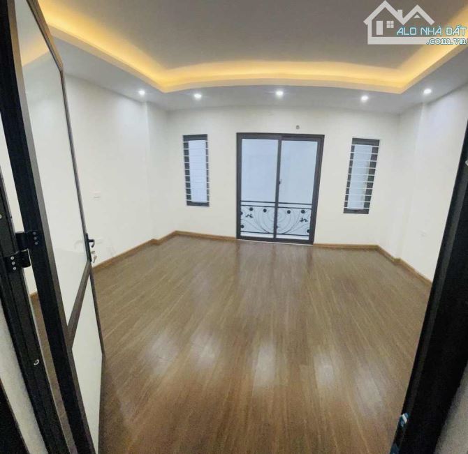 Bán nhà Phạm Văn Đồng, 36m2, phân lô, ô tô, nội thất chủ tặng,  nhỉnh 5tỷ. - 3