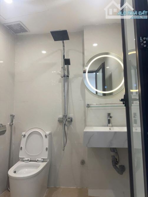 Trung tâm Phố Trương Định - 45m x 5T - ô tô ngủ trong nhà - thang máy - ngõ thông tứ tung - 3