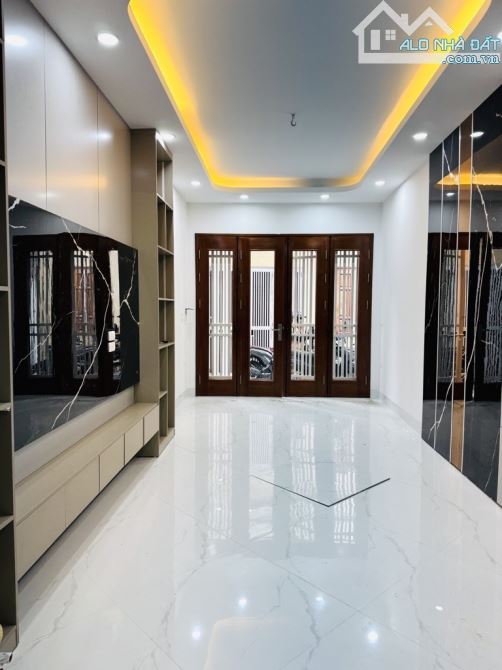 NHÀ MỚI TINH, 40m2, MT3.5m-NGUYỄN CHÍNH-HOÀNG MAI - 3